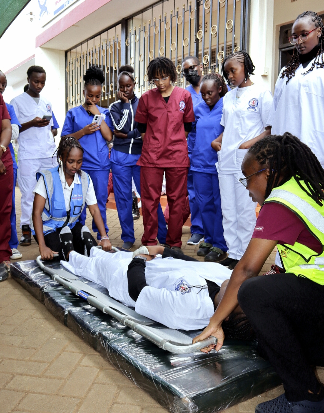 Certificate In Emergency Medical Technician ( EMT)